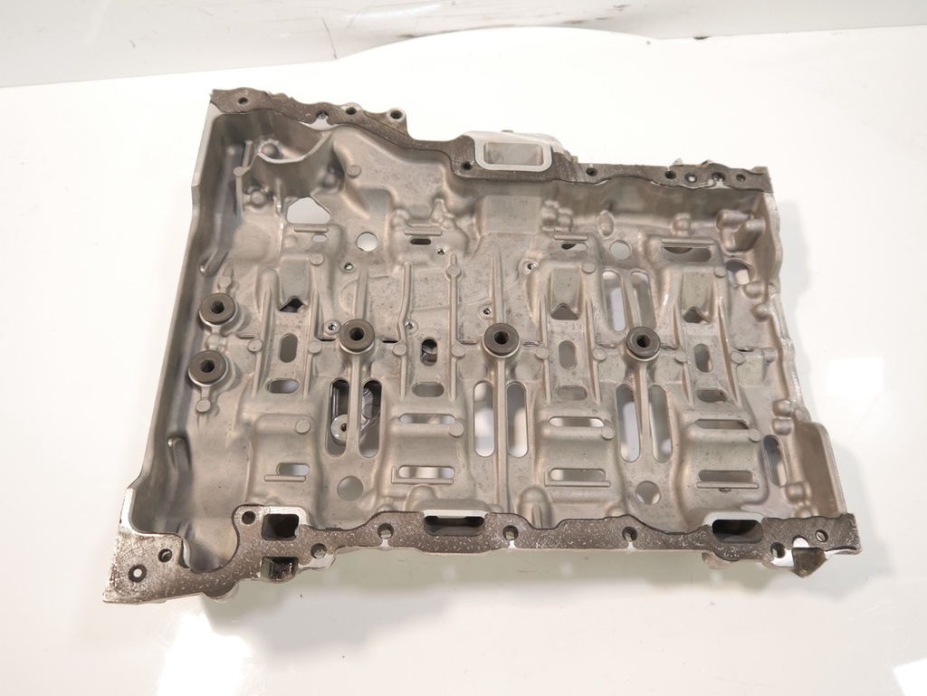 [MTD-471604] Parte superior del cárter de aceite Mercedes A200d 2.0 654.920 OM654.920 OM654 A6540107410