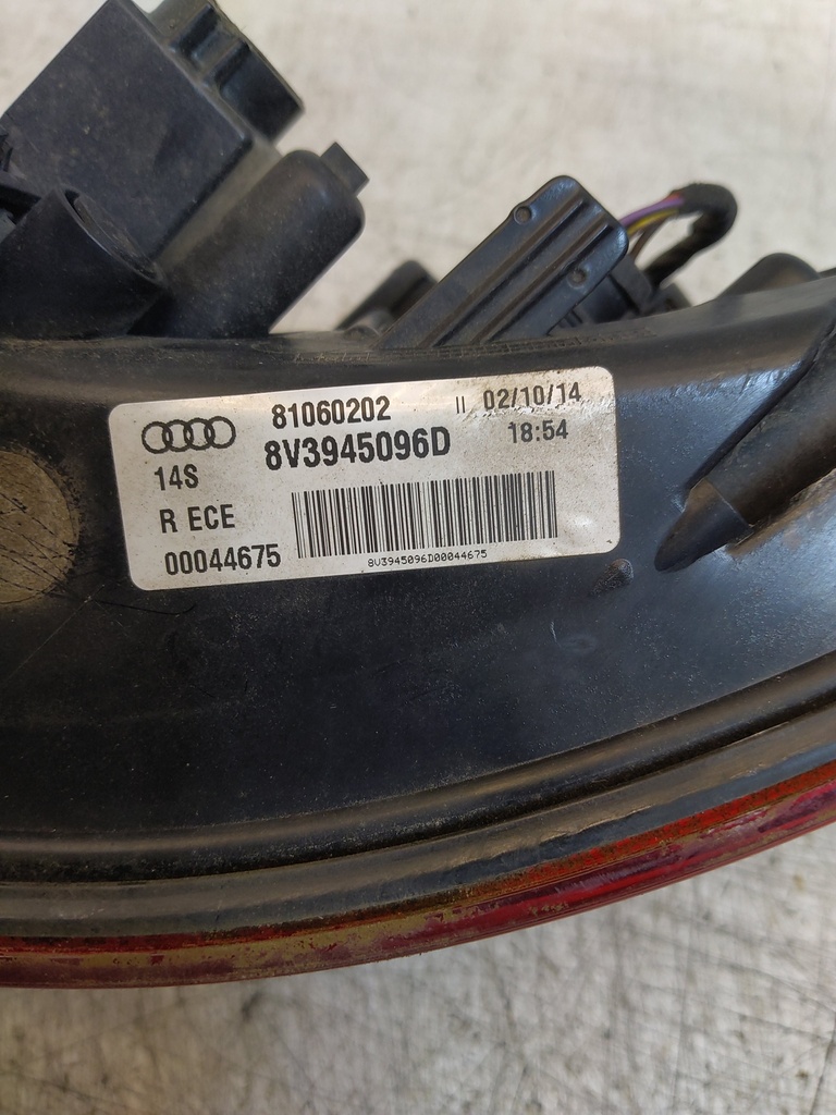 [MTD-527483] Piloto trasero derecho Audi A3 2.0 TDI