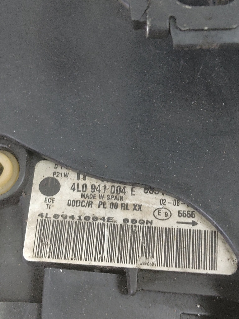 [MTD-527484] Faro derecho Audi Q7 3.0 TDI