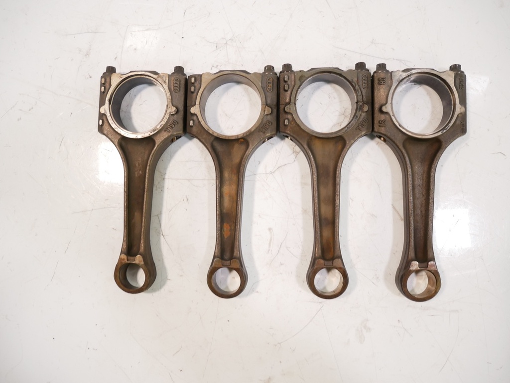 [MTD-445926] 4x Biela Audi TT FV3 FV9 2.0 TFSI CHHC CHH 06LL