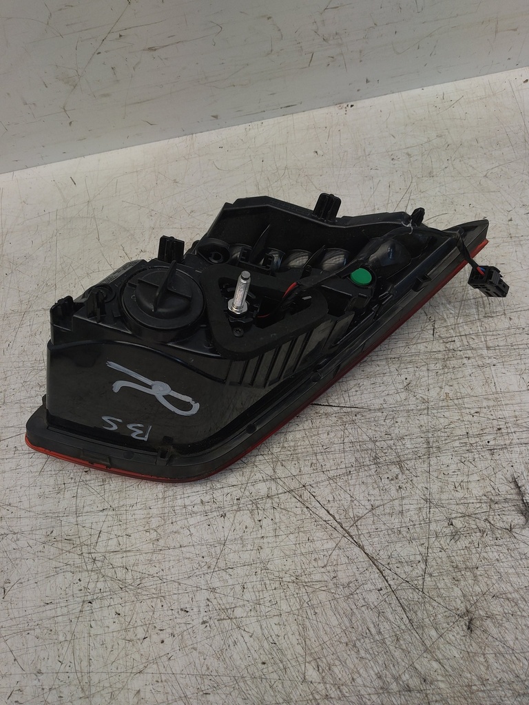[MTD-527392] Luz trasera Peugeot 308 II