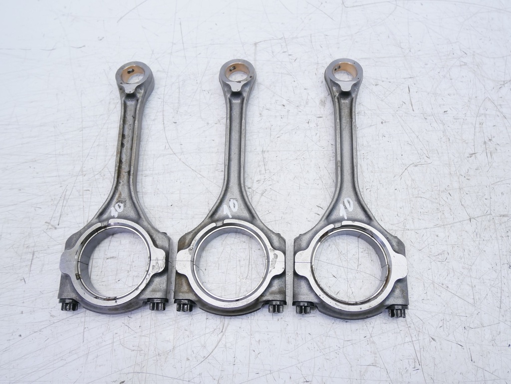 [MTD-416714] 3x Biela Toyota Yaris P21 1.5 Hybrid gasolina M15A-FXE