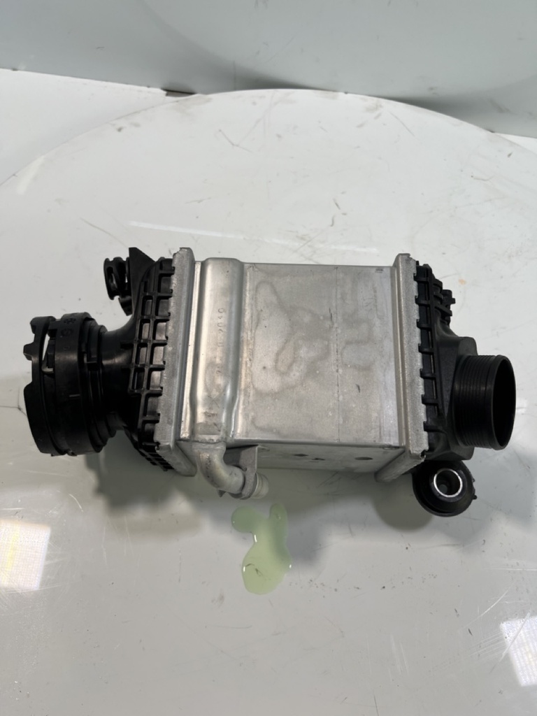 [MTD-417602] Intercooler BMW X7 G07 4.4 V8 M 50 xDrive N63B44D N63 8660689