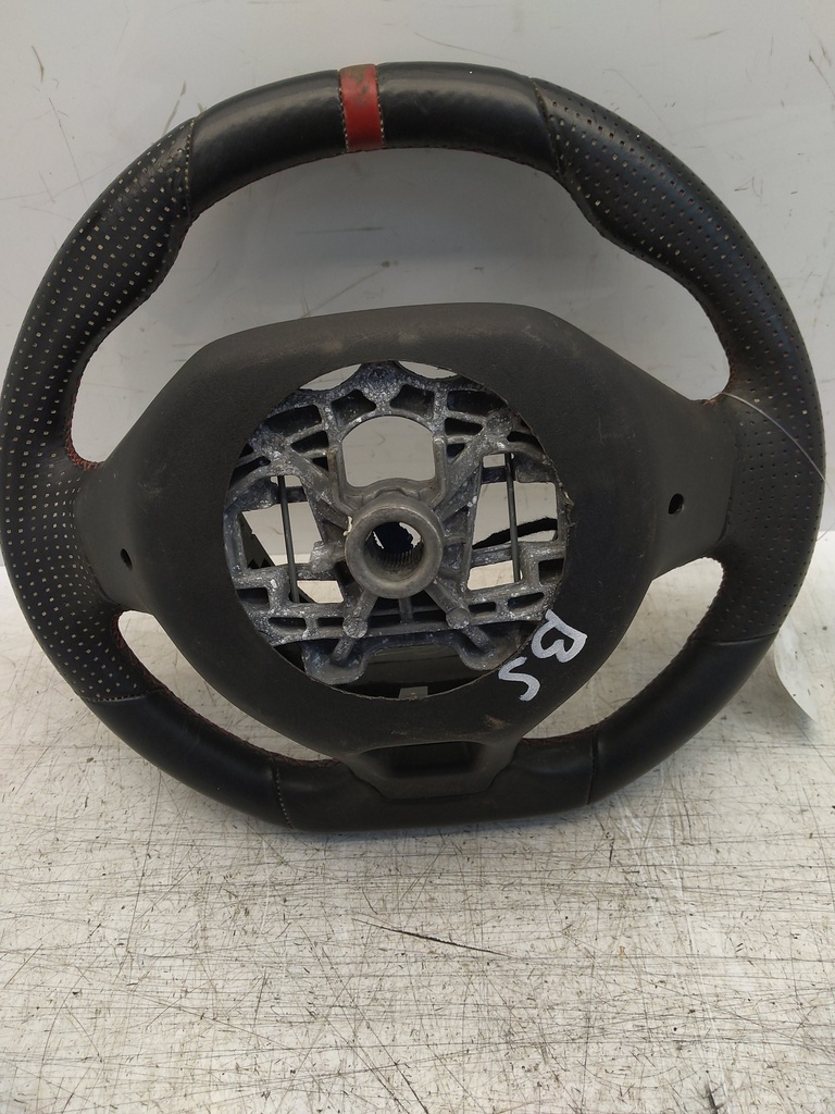 [MTD-527399] Volante Peugeot 208 1.6