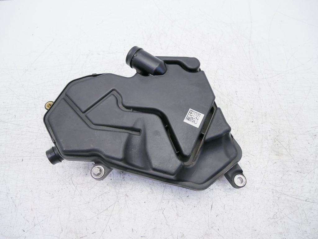 [MTD-408515] Separador de aceite para Mercedes-Benz AMG GT C C190 4.0 V8 M178.980
