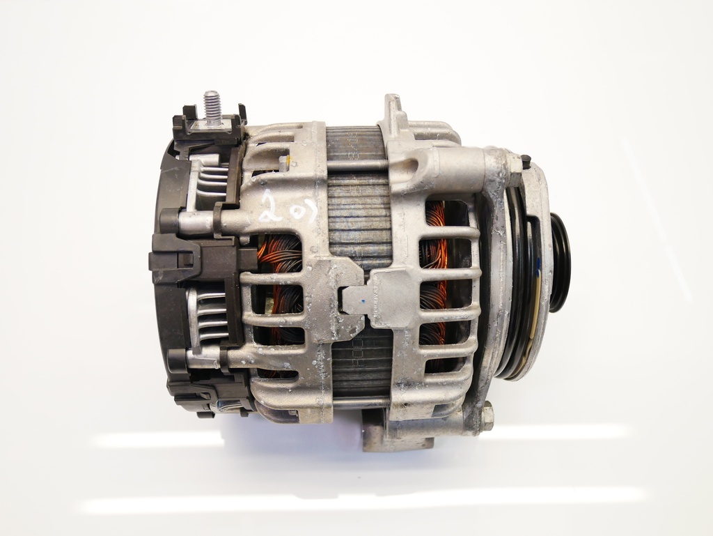 [MTD-397034] Alternador para BMW 1er F20 F21 2er F22 F23 3.0i B58B30A B58 8571358 250A