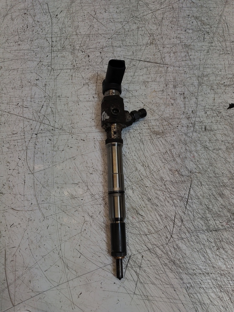 [MTD-516516] Boquilla de inyección VW Golf 1.6 TDI CAY CAYC 03L130277B