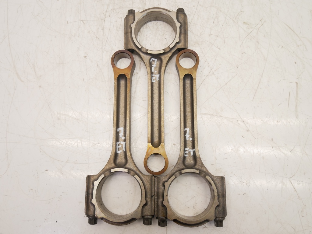 [MTD-394022] 4x Biela Ford Fiesta MK8 1.1 gasolina XYJB