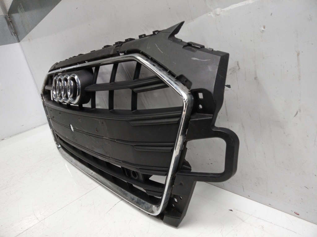 [MTD-499568] Parrilla del radiador Audi A4 8WC 3.0 TDI V6 DMG DMGA 8W0853651DB