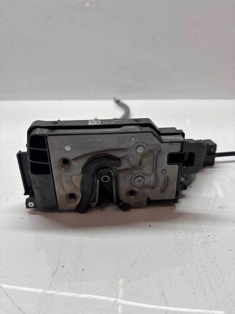 [MTD-499110] Cerradura de puerta Mercedes Vito W447 2.0 CDI Diesel OM654.920 A4477200535