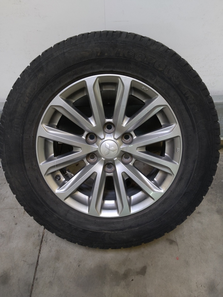 [MTD-510502] Llanta de aleación 17" Mitsubishi L200 Triton KB4T 2.5 Diesel 4D56