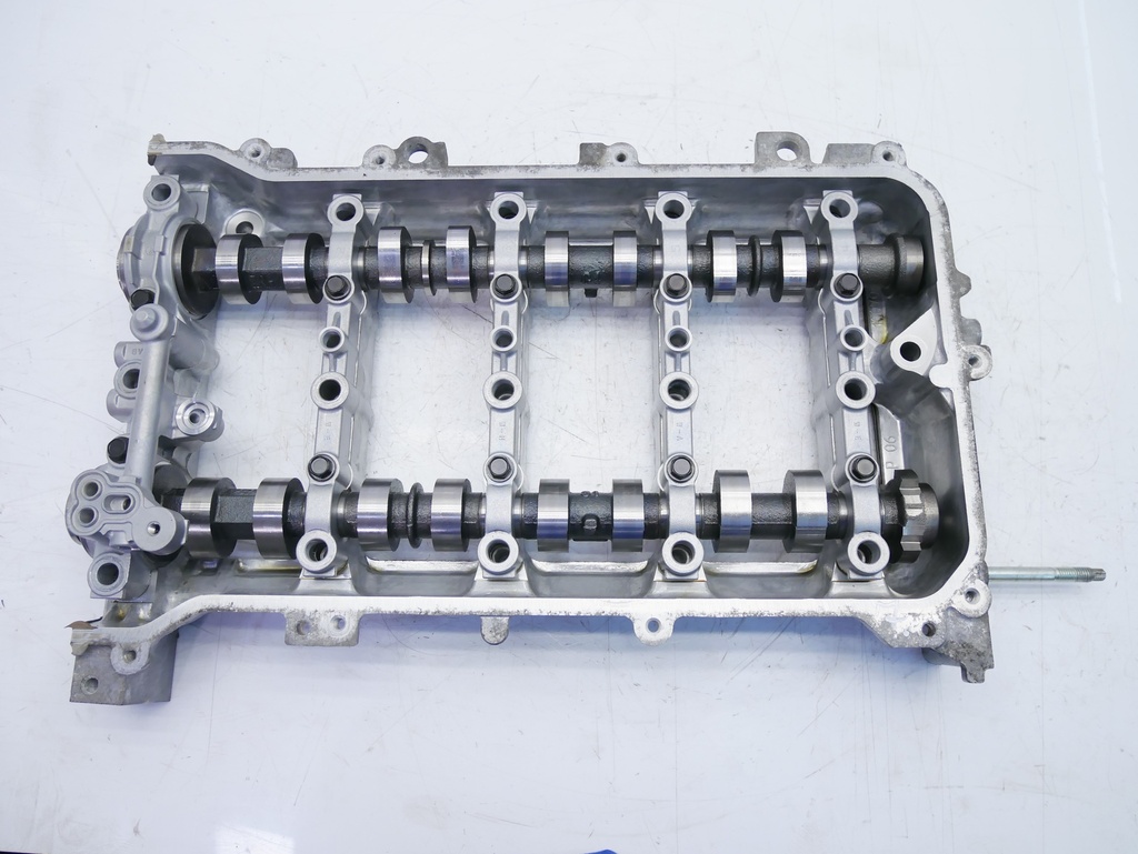[MTD-381023] Carcasa del árbol de levas Toyota Auris E18 1.8 Hybrid 2ZR-FXE 2ZR