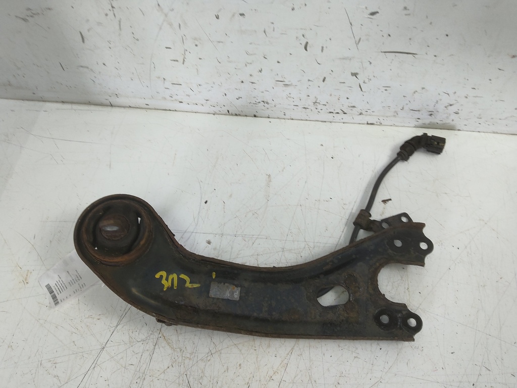 [MTD-527281] Brazo de suspensión derecho Hyundai i40
