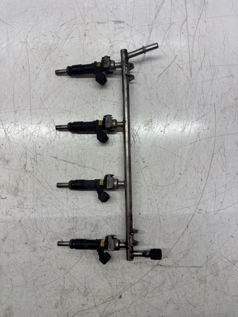 [MTD-455107] Riel inyector Opel Astra Zafira Vectra 1.8 gasolina Z18XER 2H0 55353804