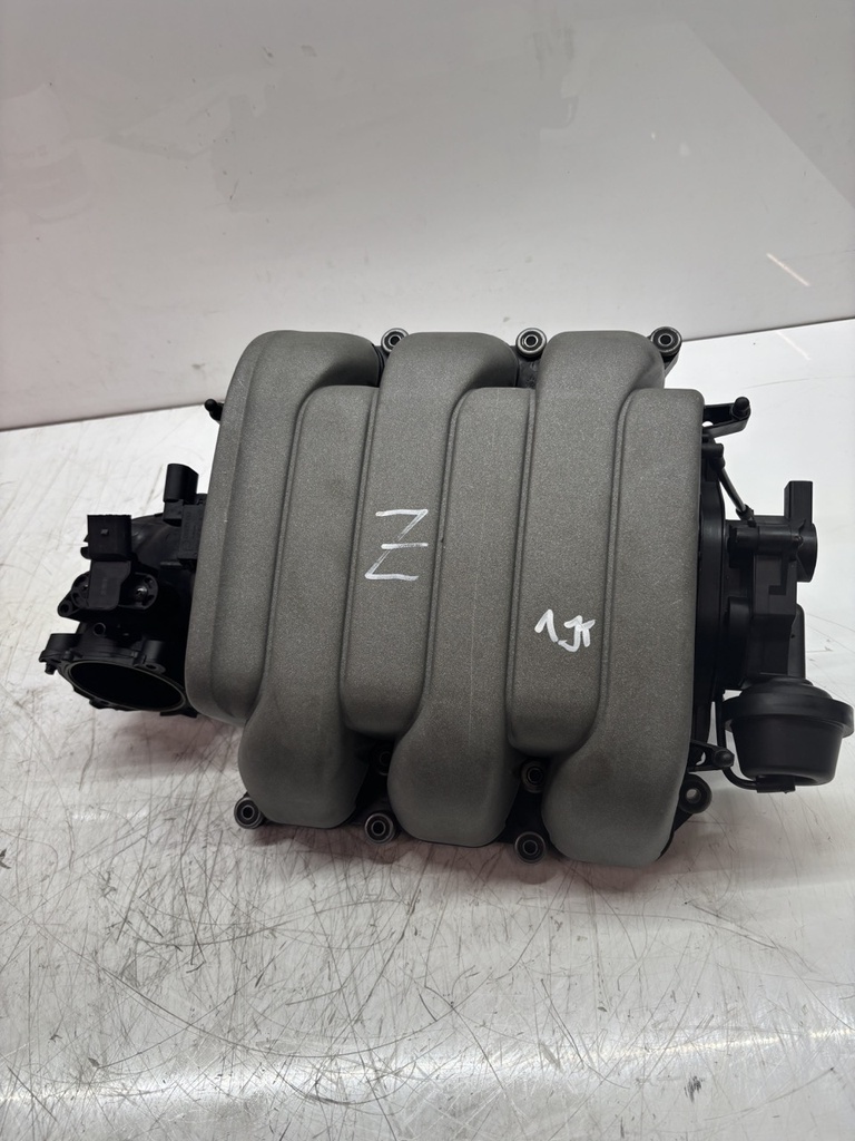 [MTD-448032] Colector de admisión Audi Q5 8RB 3.2 FSI 06E133210M