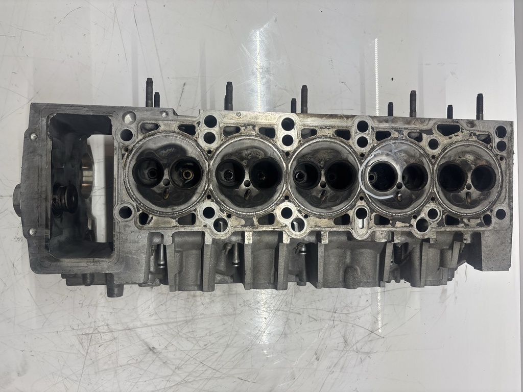 [MTD-496946] Culata para Volkswagen Touareg 5.0 V10 TDI AYH (07Z103373D) - Defectuosa