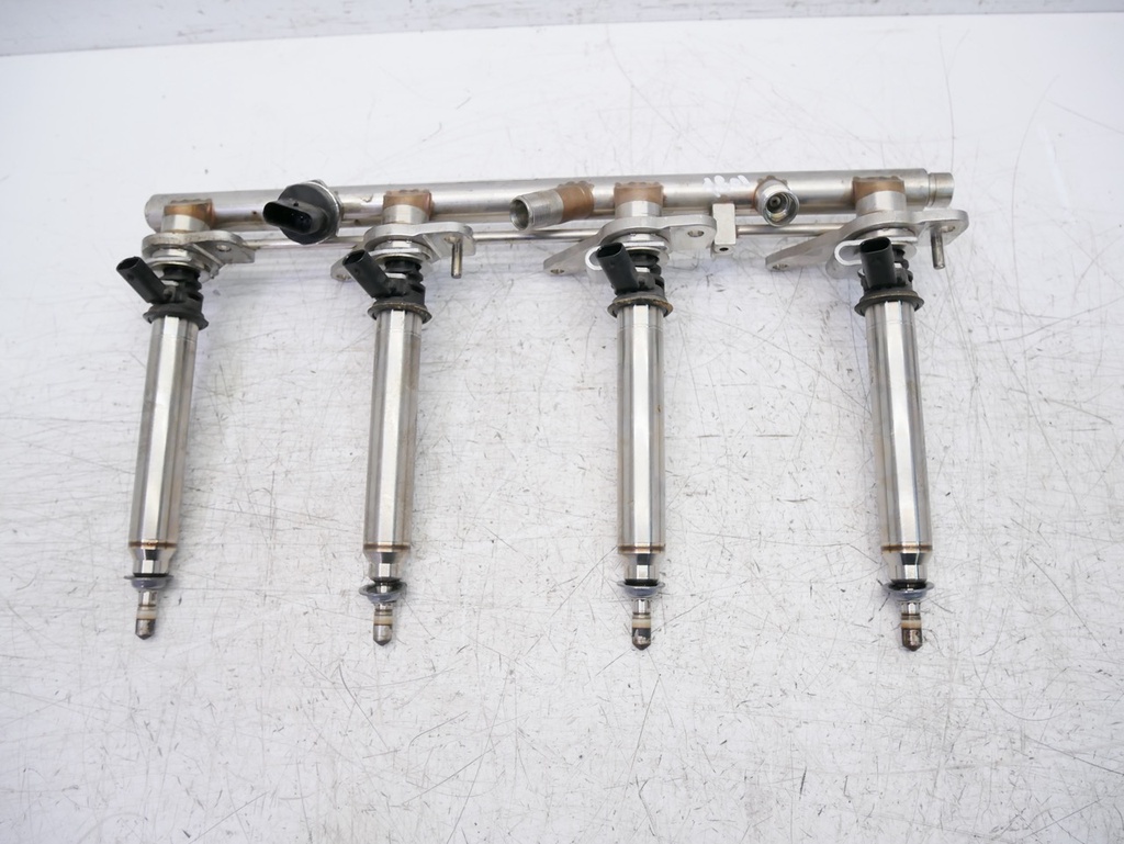 [MTD-409027] Rampa de inyectores para Mercedes SL R231 SL500 4.7 V8 278.927