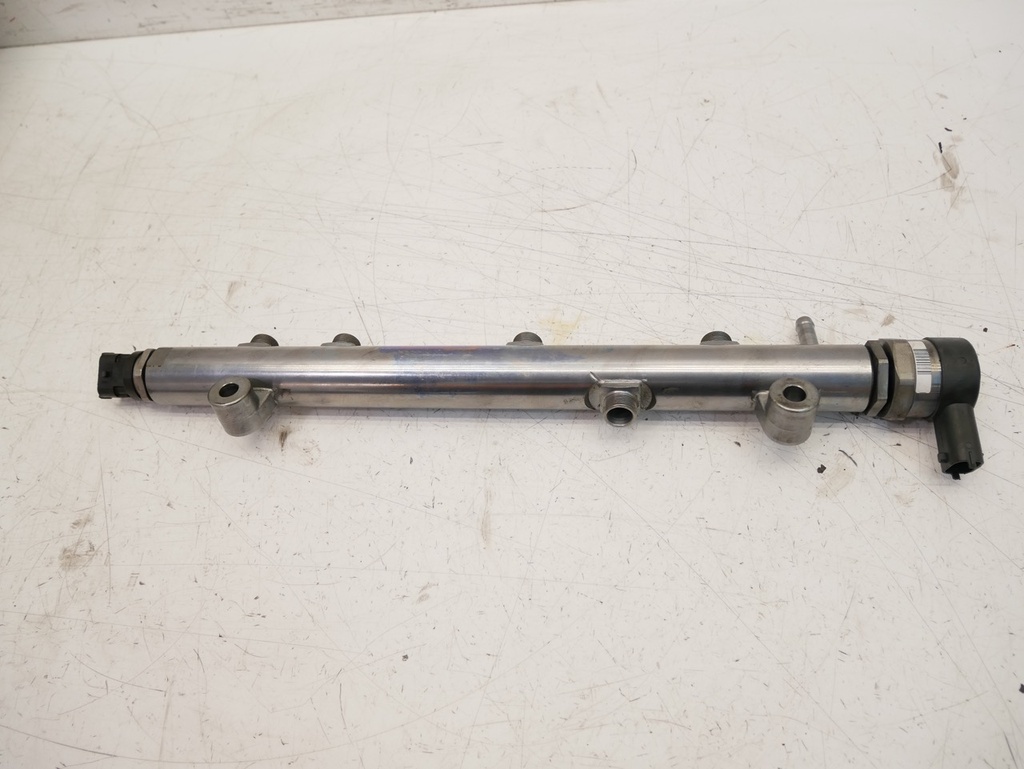 [MTD-464745] Tubo de raíl Iveco Daily VI 2.3 F1AGL411H 504371261