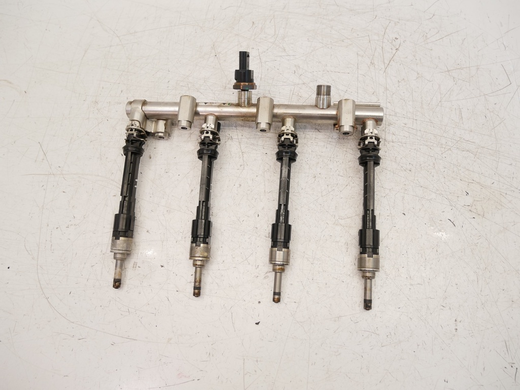 [MTD-466353] Rail de inyectores Nissan Qashqai 1.3 DIG-T HR13DDT HR13 175220286R 175200298R