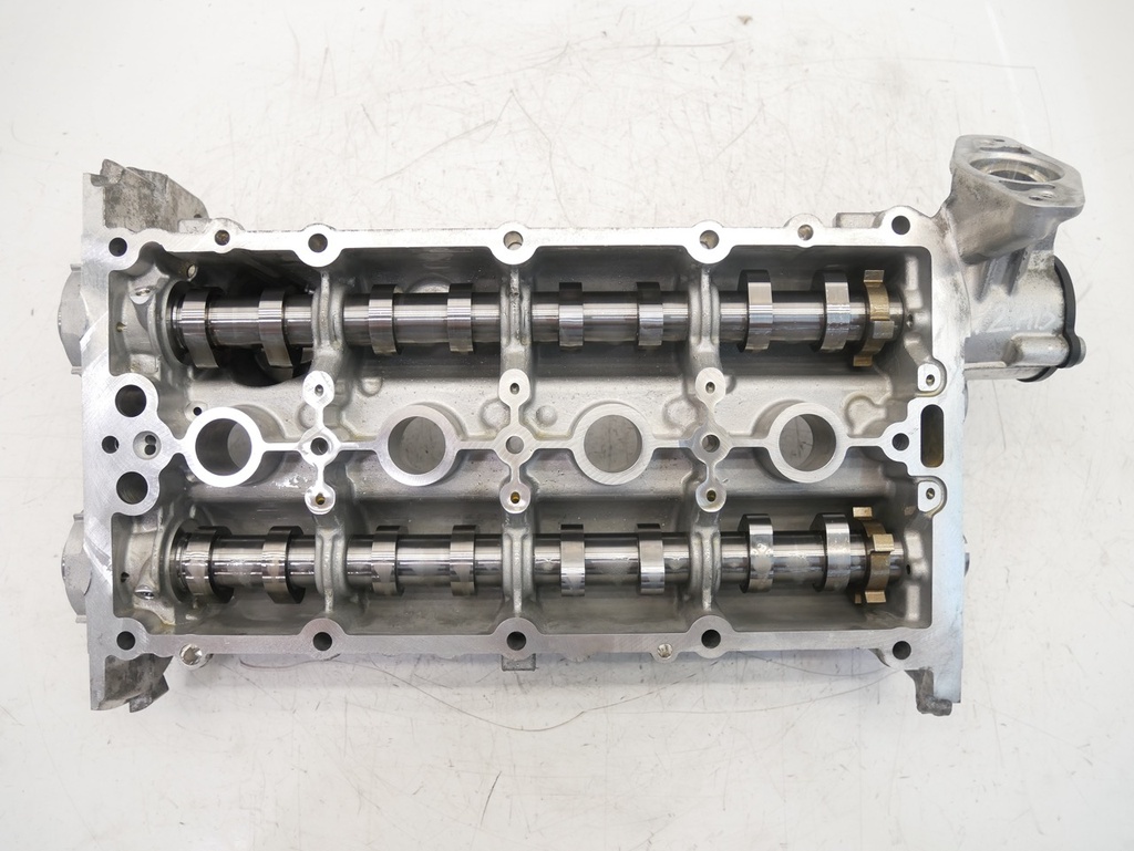 [MTD-483161] Tapa de válvulas con árboles de levas VW Passat 1.4 TSI Hybrid DGEA DGE 04E103479G