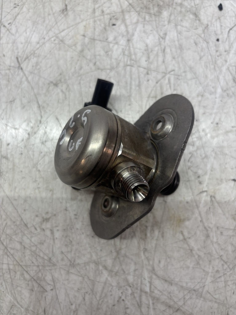[MTD-483169] Bomba de combustible BMW Serie 7 G11 4.4 V8 N63B44C 8643464