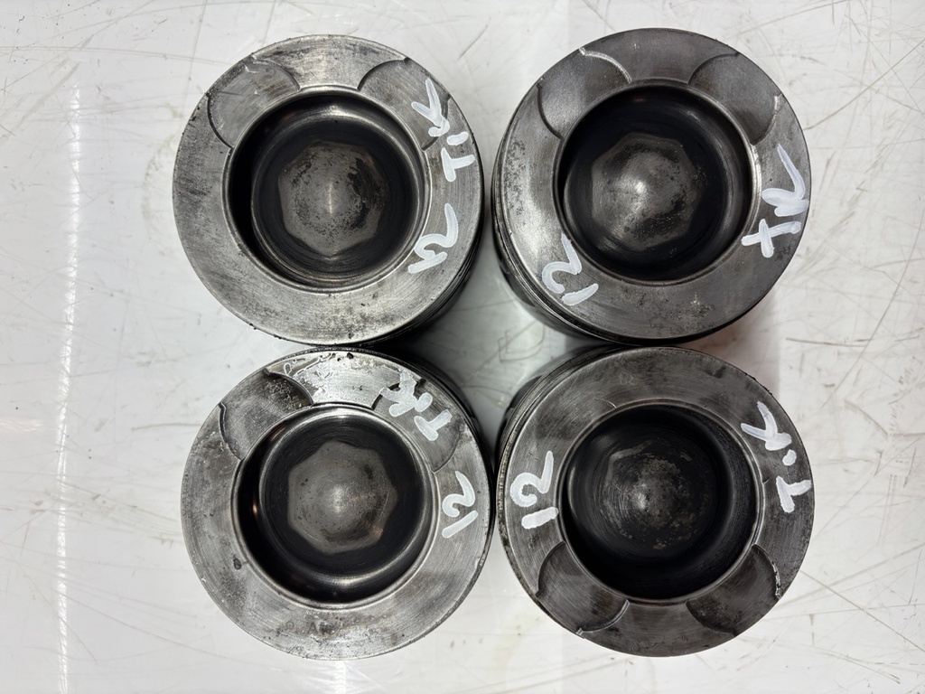 [MTD-486159] 4x Pistones Citroën C-Crosser / Peugeot 4007 2.2 HDi 4HN DW12MTED4