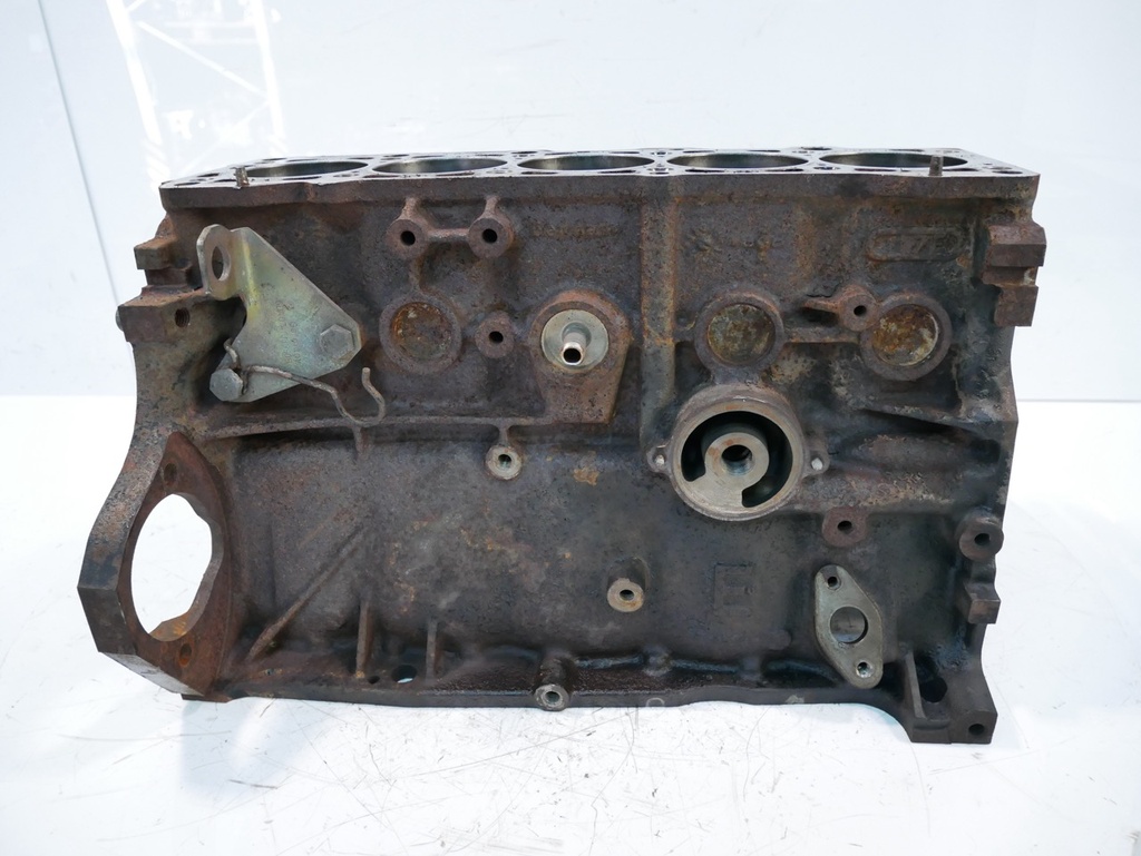 [MTD-492704] Bloque motor defectuoso para Volvo 850 S70 V70 S80 2.5 TDI D5252T