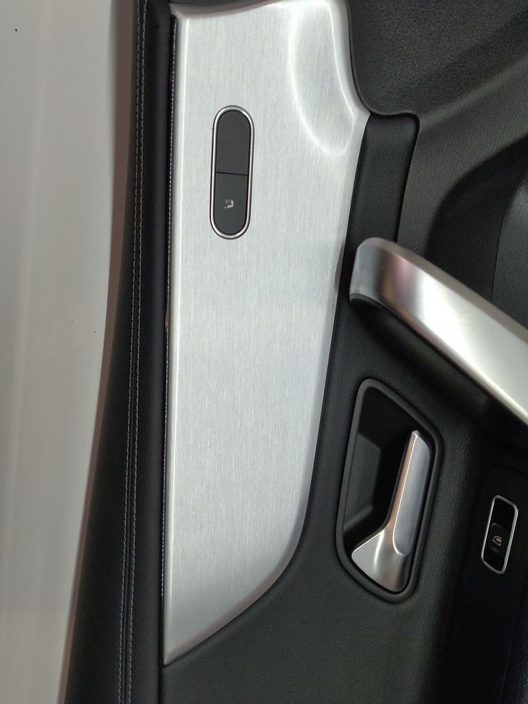 [MTD-504648] Revestimiento de puerta Mercedes Clase A W177 A35 AMG 2.0 4matic A1777201501
