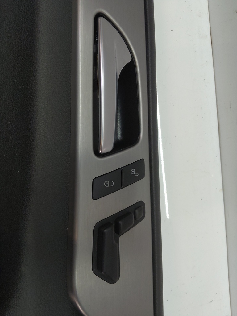 [MTD-510576] Revestimiento de puerta Mercedes Clase M W166 3.0 CDI BlueTEC OM642.826