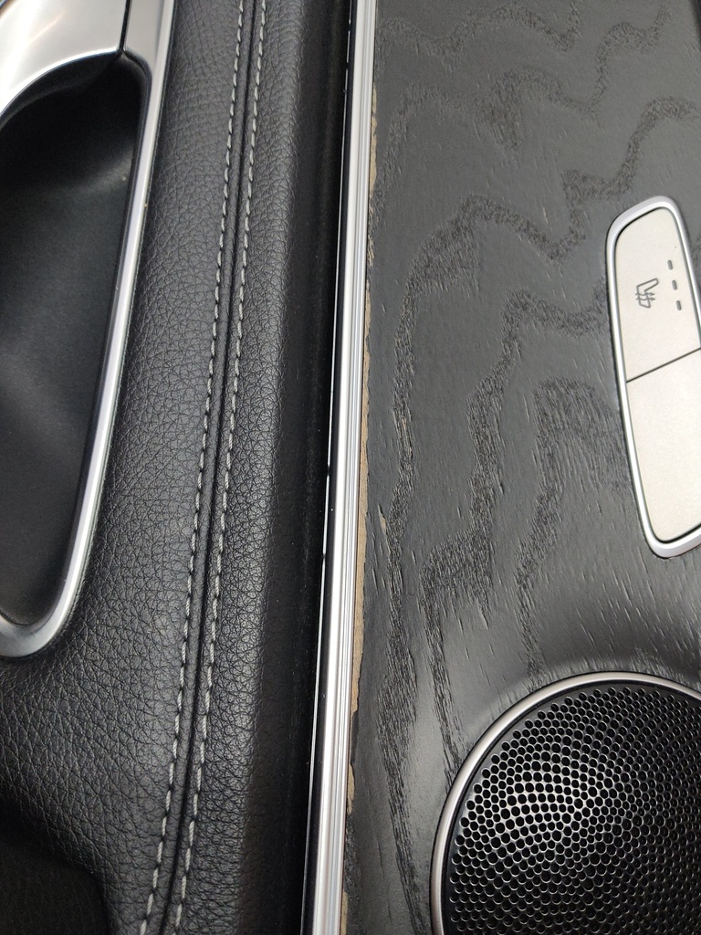 [MTD-511785] Revestimiento de puerta Mercedes Clase E W213 2.0 CDI OM654.920