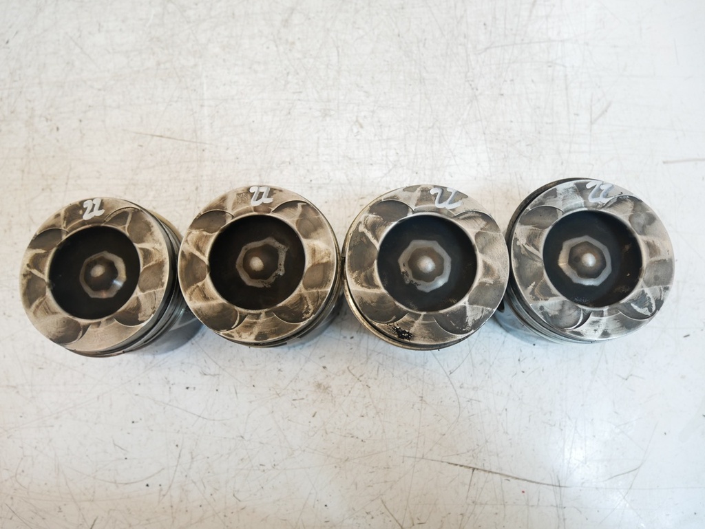 [MTD-511868] 4x Pistones Mercedes Sprinter 2.2 OM651.958 8349Y
