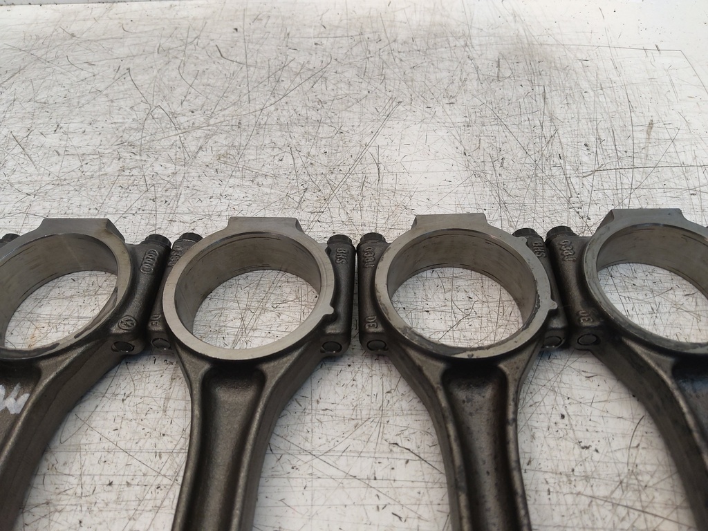 [MTD-512845] 4x Biela Audi A3 2.0 TDI CFG CFGB 038105401J