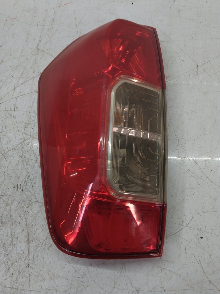 [MTD-512886] Luz trasera NISSAN NAVARA NP300 2.3 dCi Diesel YS23DDTT 265554KJ0A