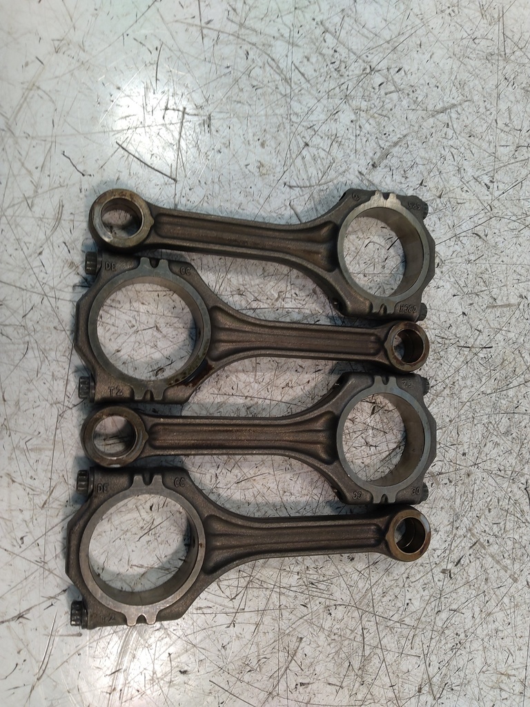 [MTD-512935] 4x Biela VW Beetle Golf Jetta 1.4 TSi CAV CAVD
