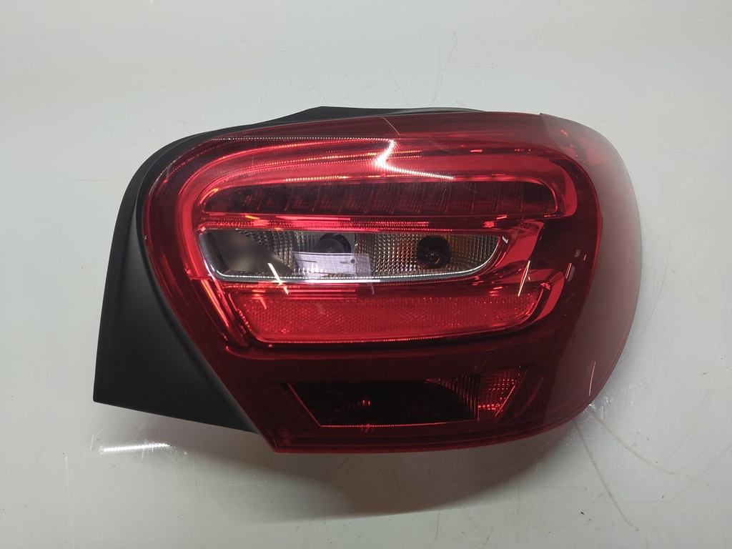 [MTD-515853] Luz trasera Mercedes Clase A W176 1.6 M270.910 2015-2018