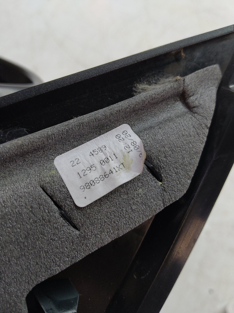 [MTD-517085] Retrovisor exterior Peugeot 308 SW II 1.5 BlueHDi 102 CV YHY DV5RD 98088641XT
