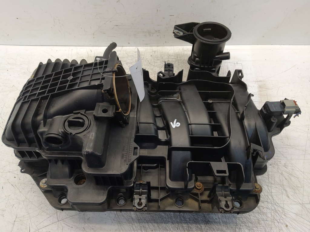 [MTD-517527] Colector de admisión Dodge Jeep Durango Commander 5.7 V8 ECB 18436572