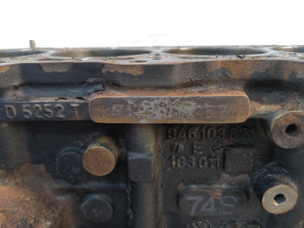 [MTD-519144] Bloque motor VW Transporter T4 2.5 TDI AJT 046103021