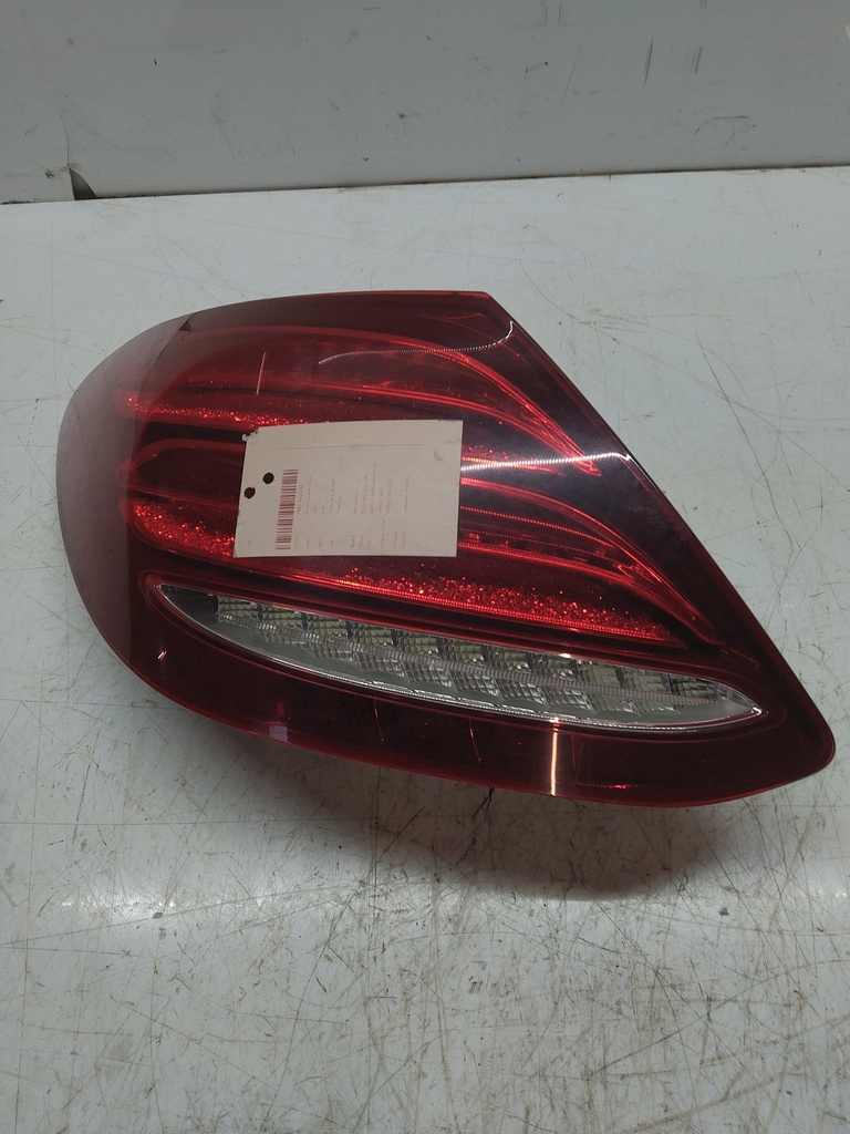 [MTD-519310] Luz trasera izquierda Mercedes E220 W212 OM654.920 2018