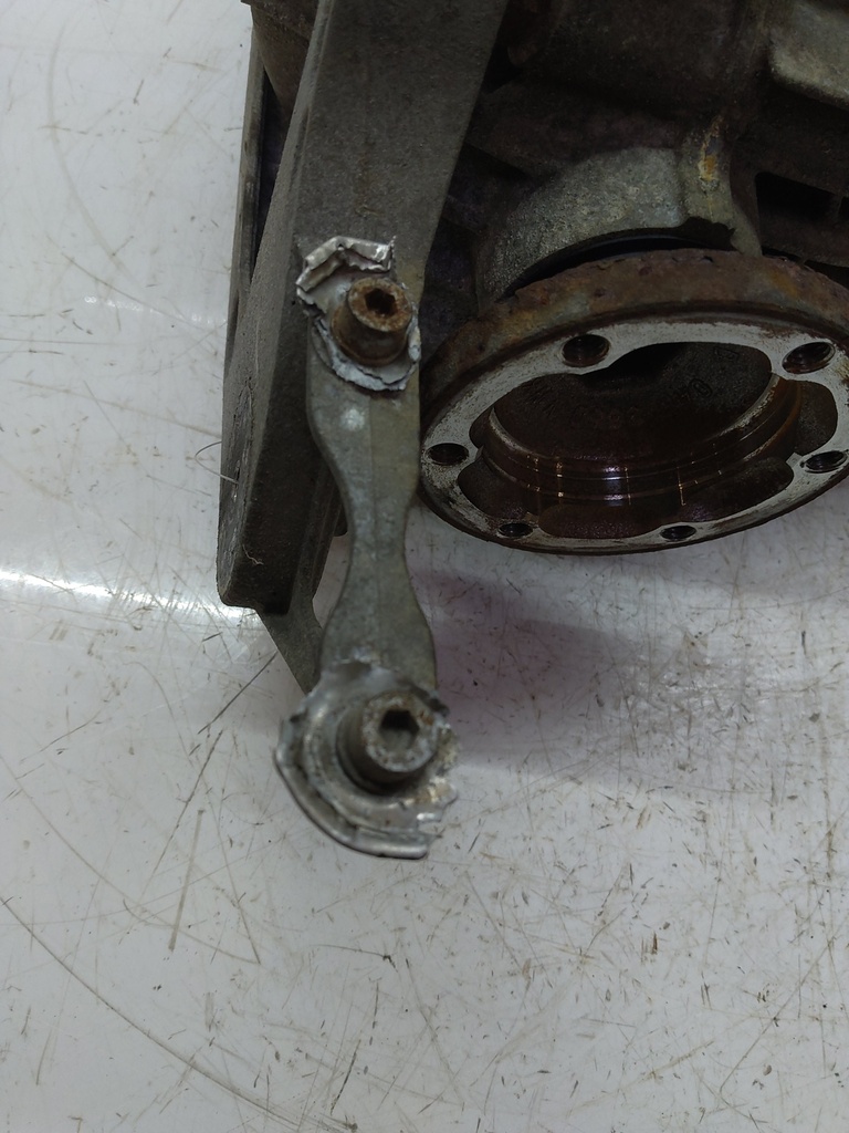 [MTD-521211] Diferencial trasero AUDI A4 B8 S4 3.0 TFSI CGWC CGW 0AR525083C