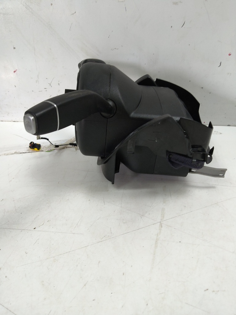 [MTD-523686] Interruptor del volante Mercedes Clase E W213 AMG 2019 M177.980 E63 A2139002823