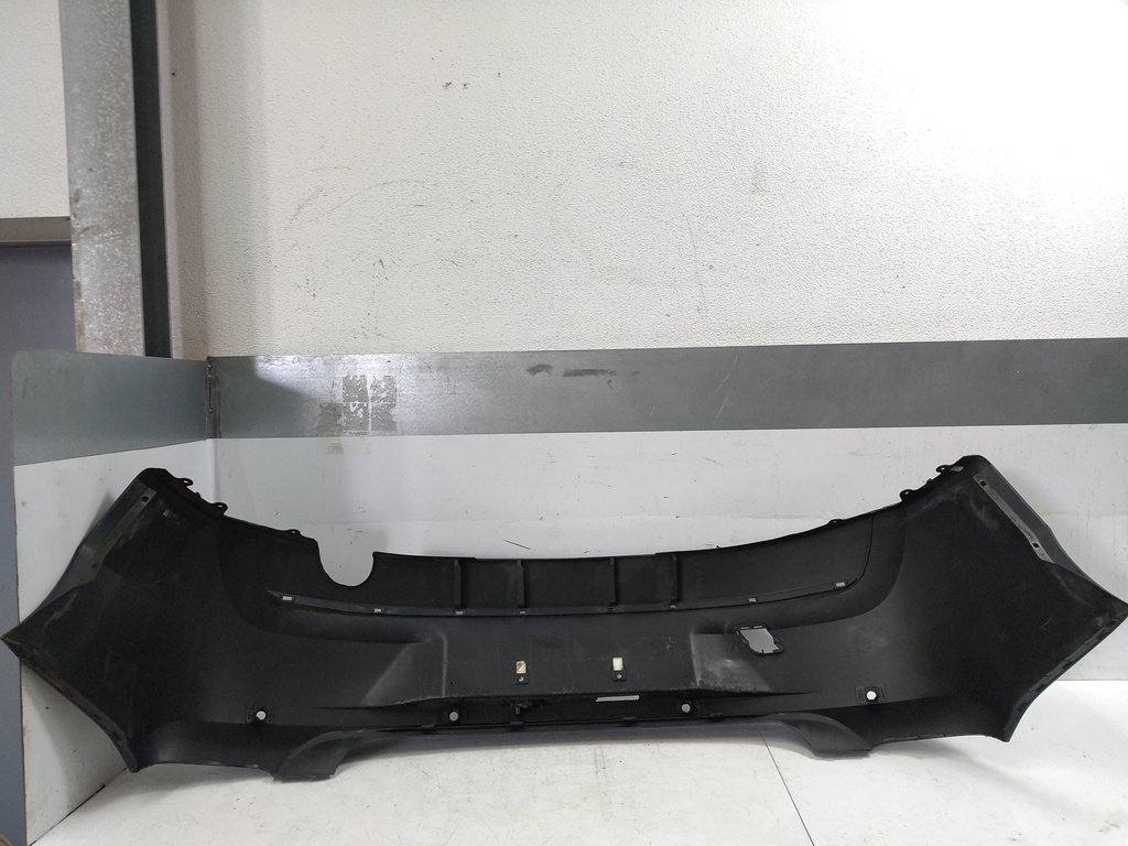 [MTD-520629] Parachoques trasero NEGRO para BMW Serie 1 F20 1.6 N13B16A