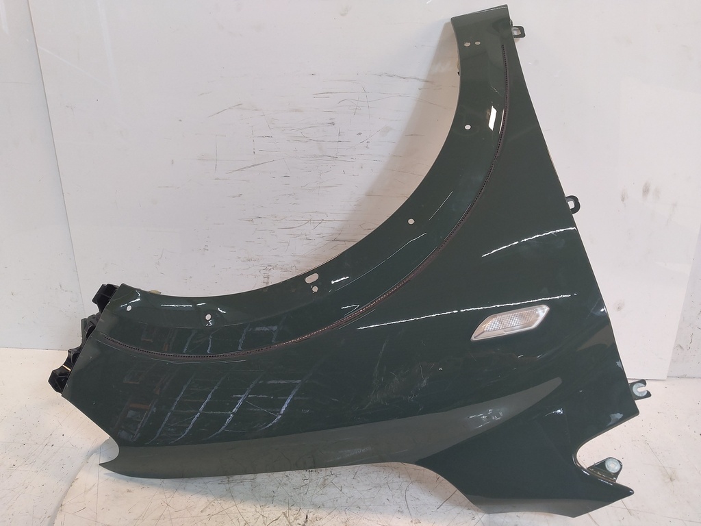 [MTD-525199] Aleta delantera derecha Dacia Sandero III 2025 H4D470 1.0 TCe 90 630106868R
