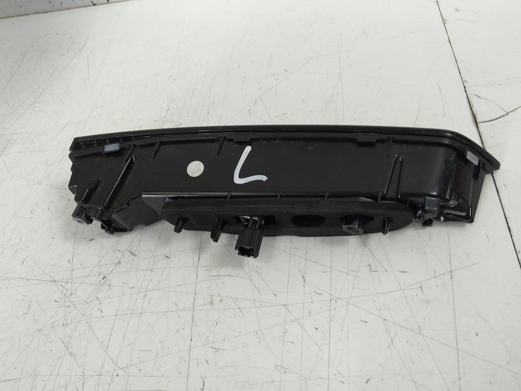 [MTD-525403] Luz trasera Vauxhall Opel Astra MK VIII 2023 YHZ YH01 1.5 TD 9857838680