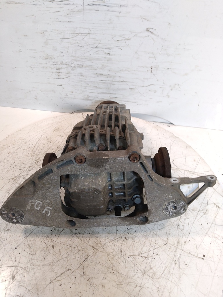 [MTD-531131] Diferencial del eje trasero AUDI A4 S4 B8 Avant 8K5 2010 CAKA CAK 3.0 0AR525083B