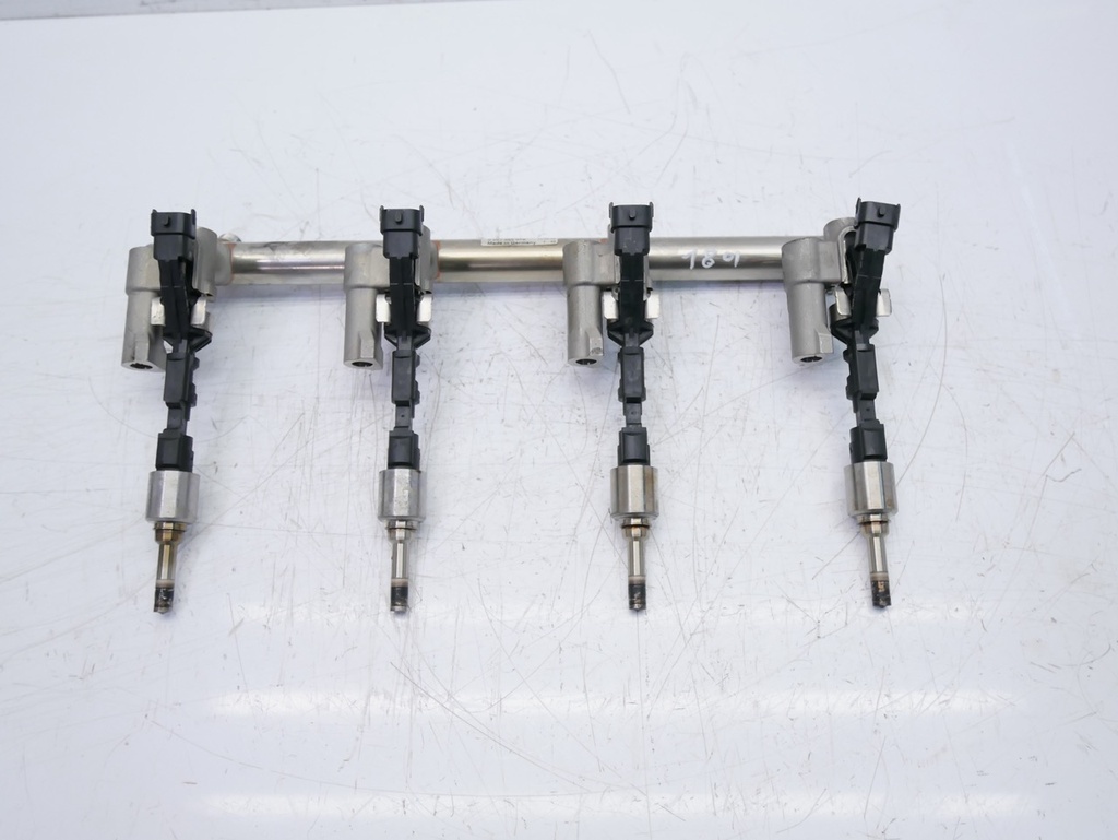 [MTD-420812] Riel inyector Jaguar XJ X351 5.0 V8 508PN AJ133 8W93-9G802-AF