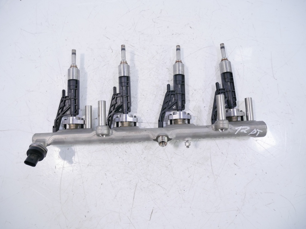 [MTD-419701] Riel de inyectores con toberas BMW Serie 4 F32 F33 2.0 420 425 i B48B20A 8694198