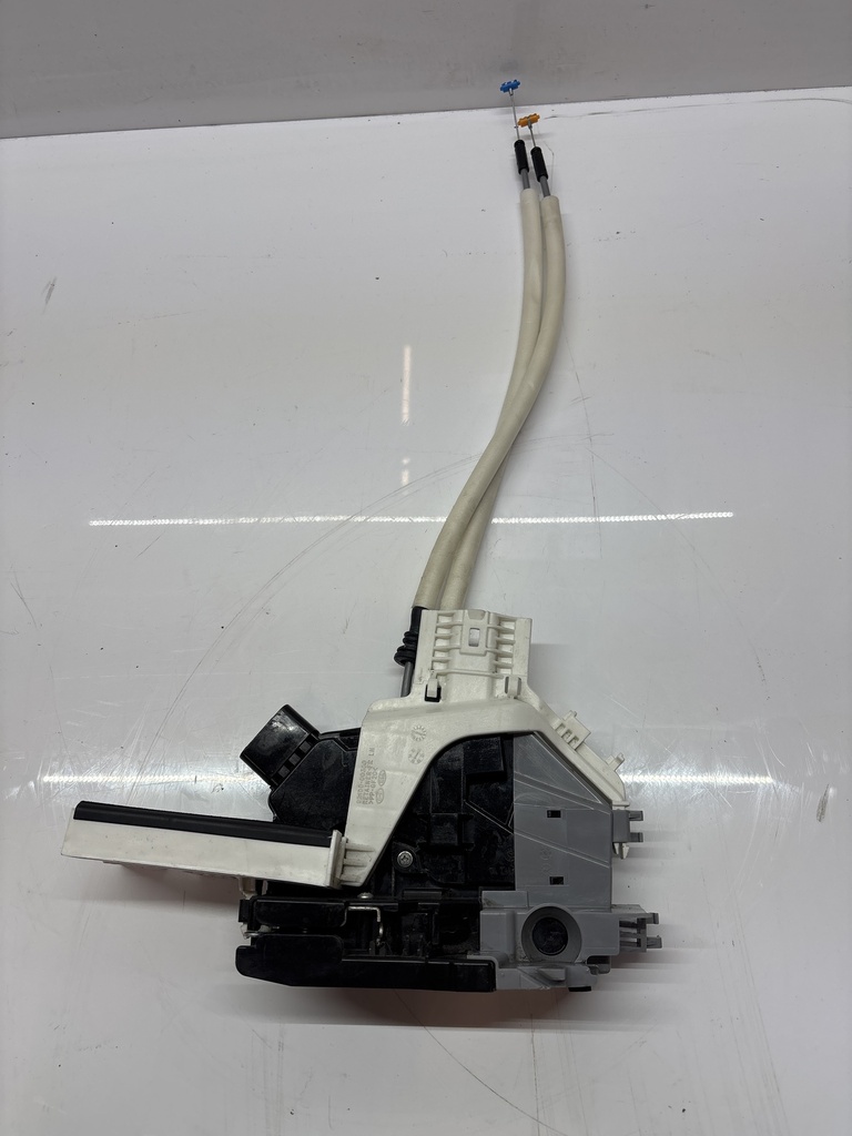 [MTD-498584] Cerradura de puerta Hyundai Tucson 2.0 CRDI D4HA 81310-D7600