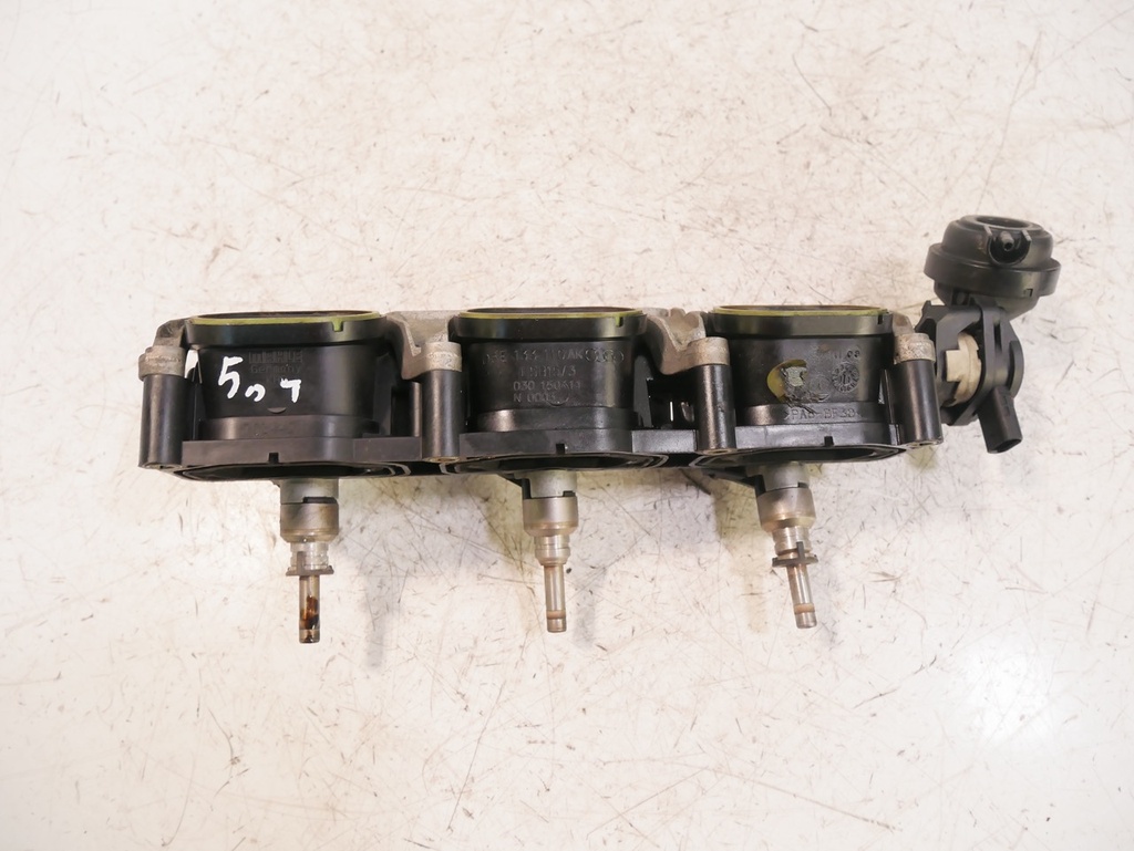 [MTD-439316] Colector de admisión Audi A4 S4 A5 S5 3.0 Quattro CAKA CAK 06E133110AK