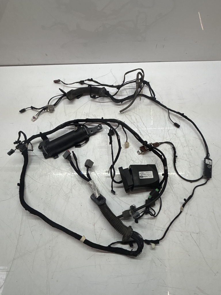 [MTD-500175] Mazo de cables portón trasero Land Rover Discovery Sport L550 2.0D 204DTY LK72-14A583-CB 2021